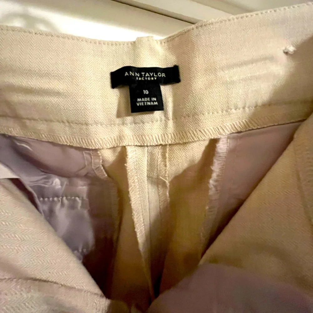 Women’s pant suit. Jacket is size 12, pants are size 10. - Picture 8 of 8